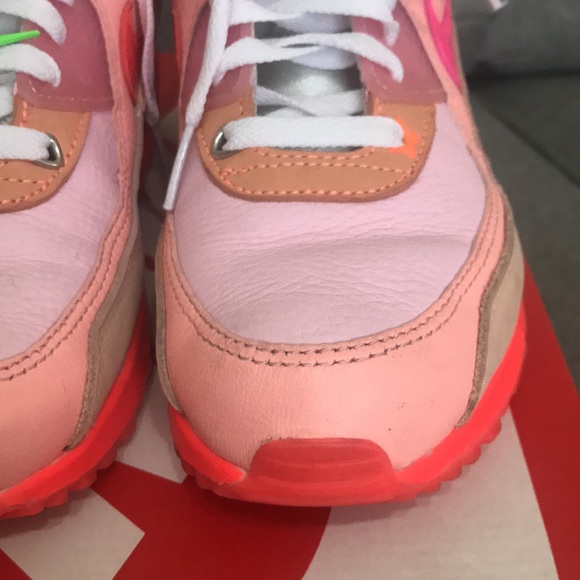 Nike Air Max 90 Bright Crimson Pure Platinum Sneakers CT3449 600 - Picture 2 of 12